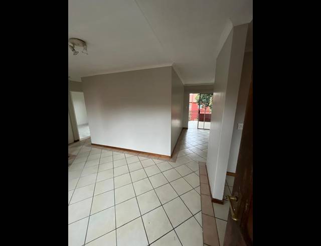2 BEDROOM APARTMENT FOR SALE IN MORELETAPARK